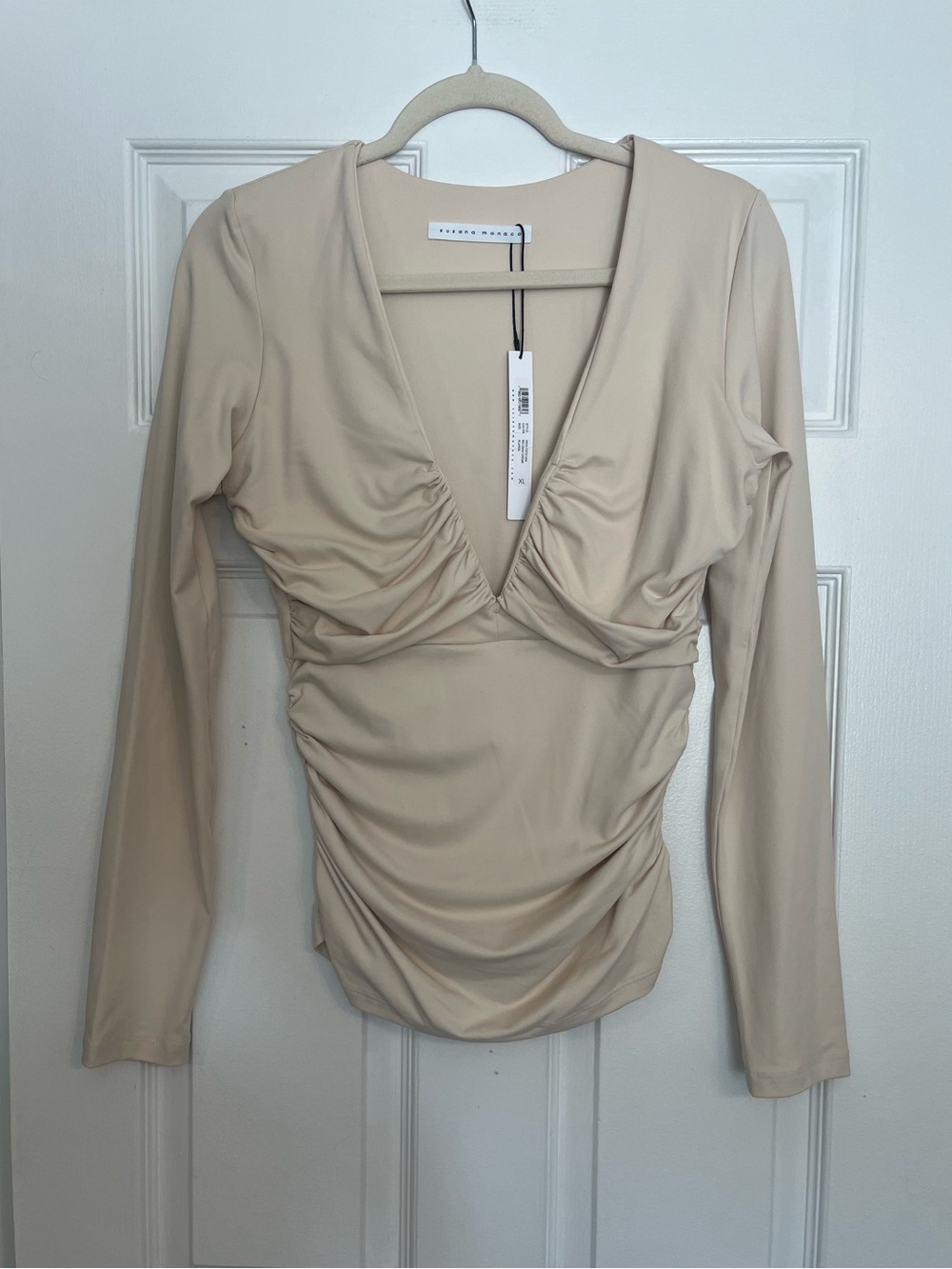 NWT Susana Monaco Beige Long Sleeve V-Neck Ruched Top